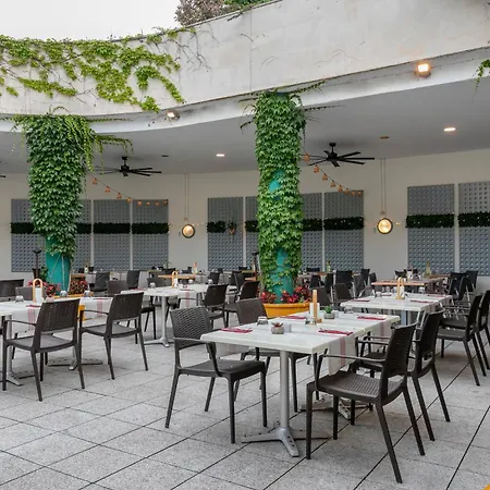 Hotel Sol Port 4*