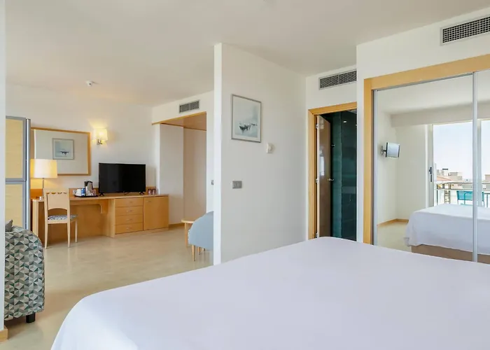 Hotel Sol Port 4*